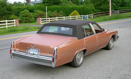Cadillac Phaeton Sedan '1979, цвет Western Saddle Firemist